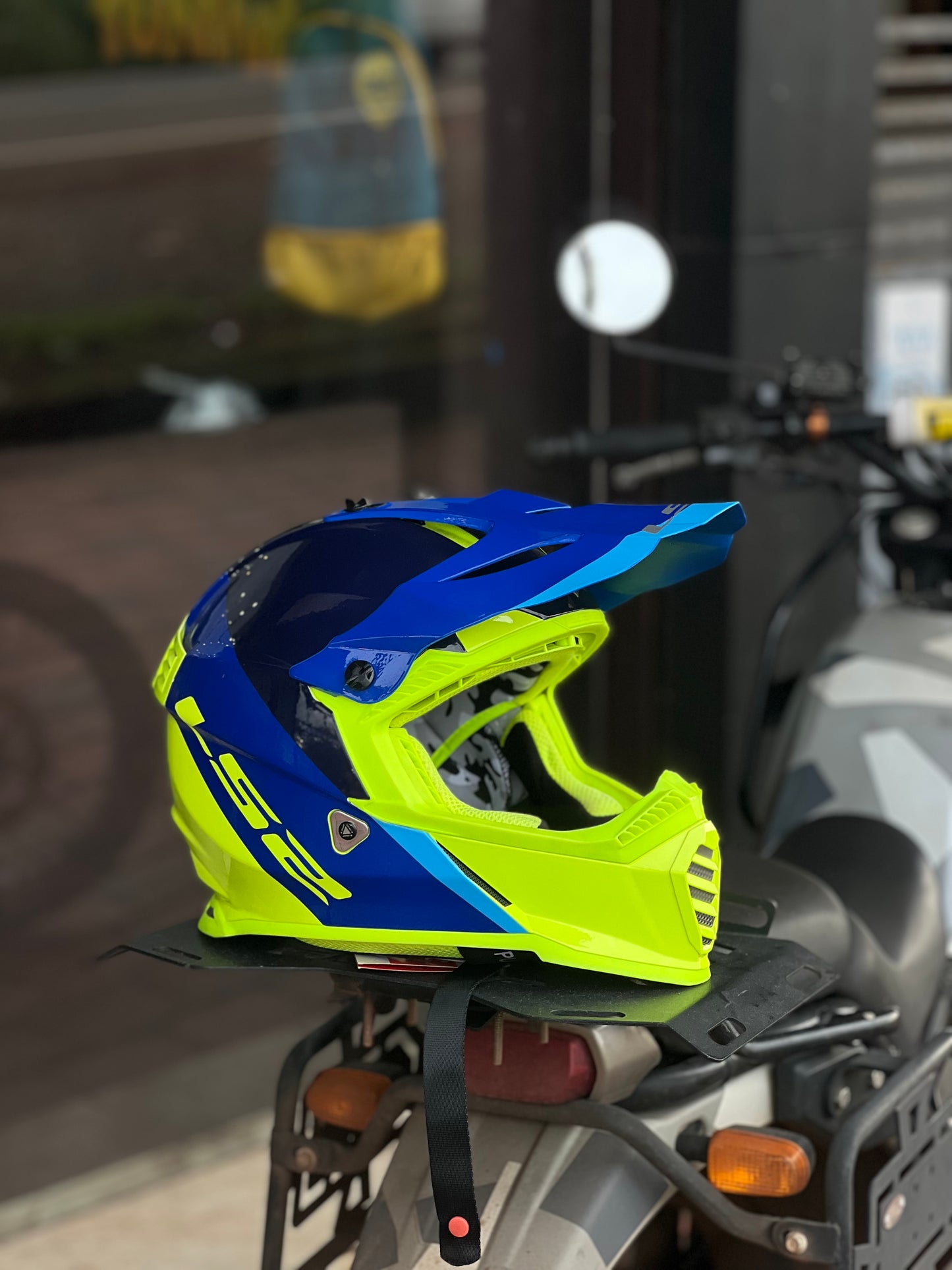 LS2 MX437 Fast Evo Launch Blue Hi-Viz Helmet